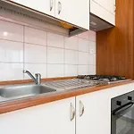 Adria 아파트 푸나트