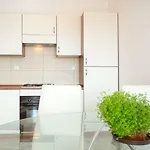 Adria 푸나트